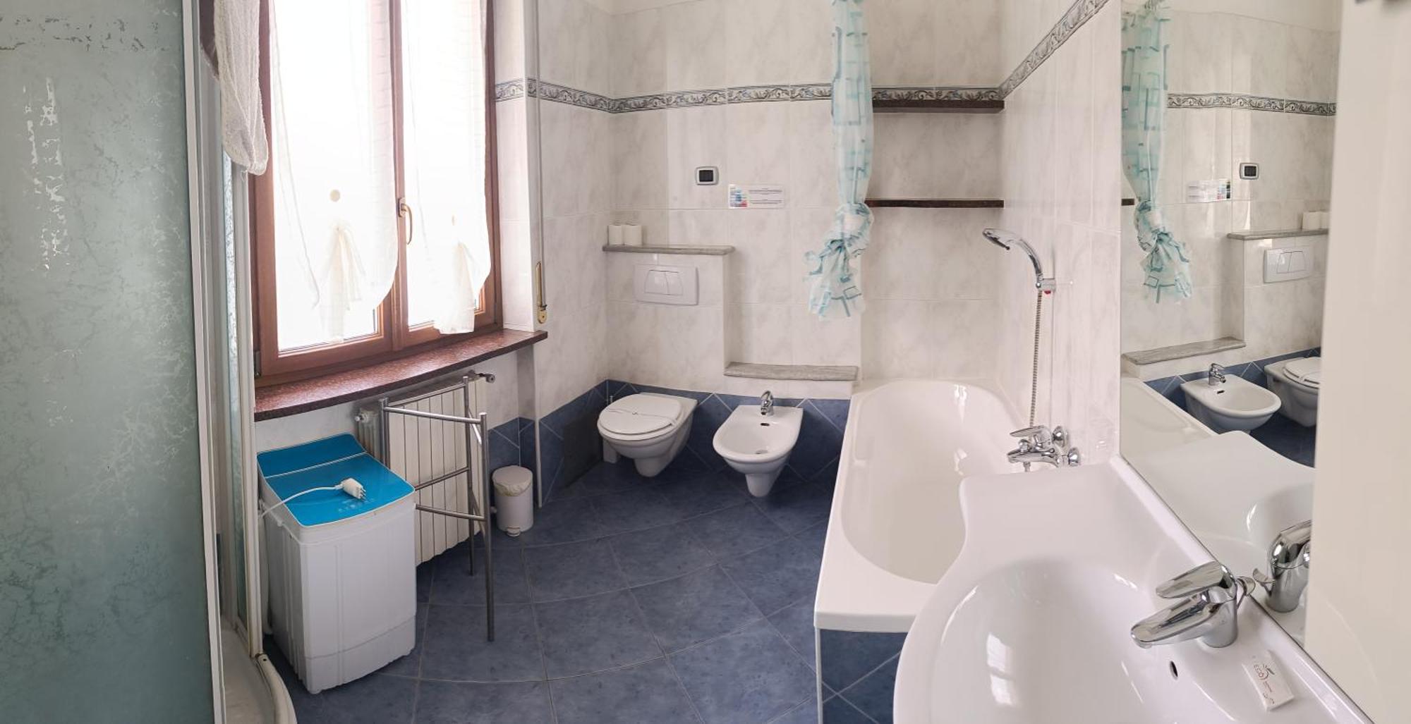 Affittacamere Valchiavenna - Foresteria Lombarda Con Parcheggio Privato Sul Posto! Apprezzata Gestione Familiare Dal 2012, Qualita-Prezzo Top! "Guest-House With Private Parking On Site! Appreciated Family Management Since 2012, Quality-Price Top!" Eksteriør billede