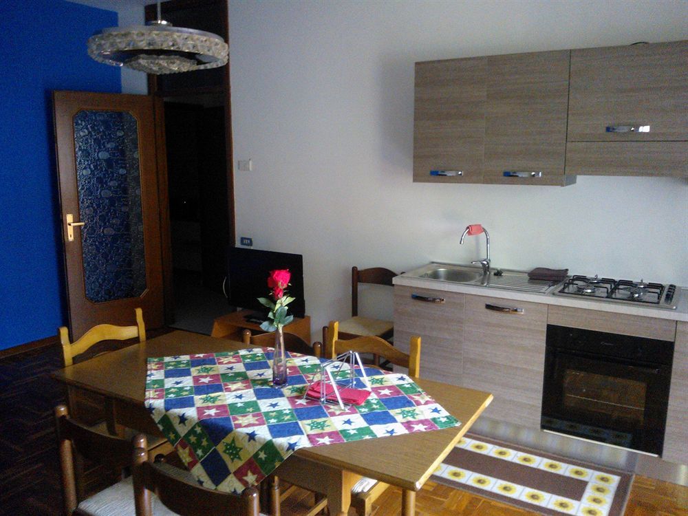 Affittacamere Valchiavenna - Foresteria Lombarda Con Parcheggio Privato Sul Posto! Apprezzata Gestione Familiare Dal 2012, Qualita-Prezzo Top! "Guest-House With Private Parking On Site! Appreciated Family Management Since 2012, Quality-Price Top!" Eksteriør billede