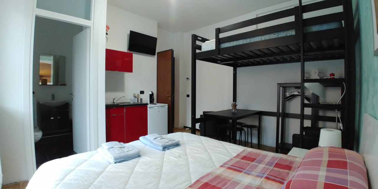 Affittacamere Valchiavenna - Foresteria Lombarda Con Parcheggio Privato Sul Posto! Apprezzata Gestione Familiare Dal 2012, Qualita-Prezzo Top! "Guest-House With Private Parking On Site! Appreciated Family Management Since 2012, Quality-Price Top!" Eksteriør billede