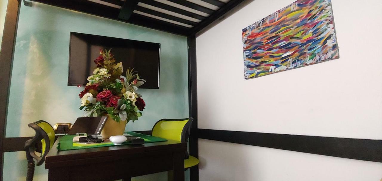 Affittacamere Valchiavenna - Foresteria Lombarda Con Parcheggio Privato Sul Posto! Apprezzata Gestione Familiare Dal 2012, Qualita-Prezzo Top! "Guest-House With Private Parking On Site! Appreciated Family Management Since 2012, Quality-Price Top!" Eksteriør billede