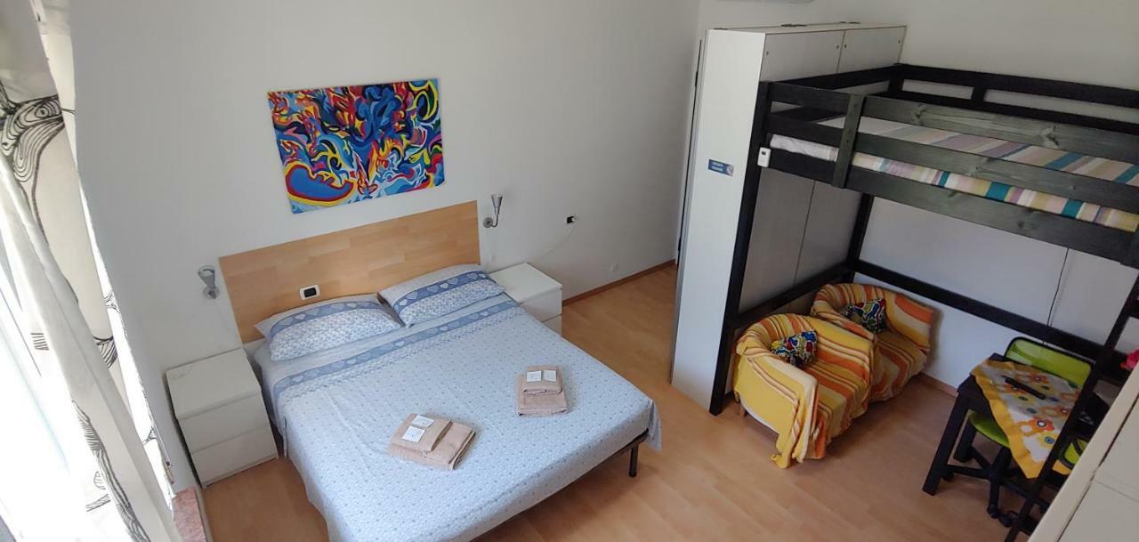 Affittacamere Valchiavenna - Foresteria Lombarda Con Parcheggio Privato Sul Posto! Apprezzata Gestione Familiare Dal 2012, Qualita-Prezzo Top! "Guest-House With Private Parking On Site! Appreciated Family Management Since 2012, Quality-Price Top!" Eksteriør billede