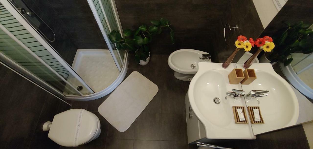 Affittacamere Valchiavenna - Foresteria Lombarda Con Parcheggio Privato Sul Posto! Apprezzata Gestione Familiare Dal 2012, Qualita-Prezzo Top! "Guest-House With Private Parking On Site! Appreciated Family Management Since 2012, Quality-Price Top!" Eksteriør billede