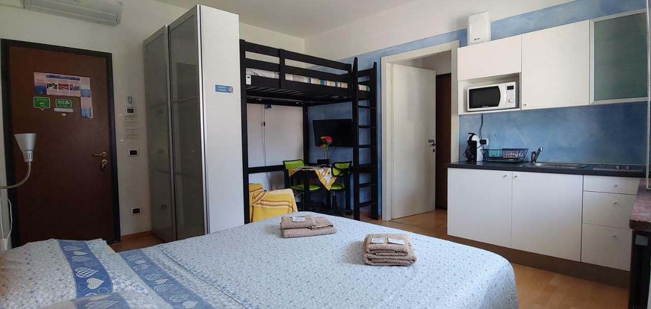 Affittacamere Valchiavenna - Foresteria Lombarda Con Parcheggio Privato Sul Posto! Apprezzata Gestione Familiare Dal 2012, Qualita-Prezzo Top! "Guest-House With Private Parking On Site! Appreciated Family Management Since 2012, Quality-Price Top!" Eksteriør billede