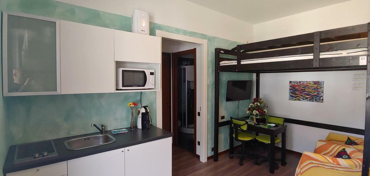 Affittacamere Valchiavenna - Foresteria Lombarda Con Parcheggio Privato Sul Posto! Apprezzata Gestione Familiare Dal 2012, Qualita-Prezzo Top! "Guest-House With Private Parking On Site! Appreciated Family Management Since 2012, Quality-Price Top!" Eksteriør billede